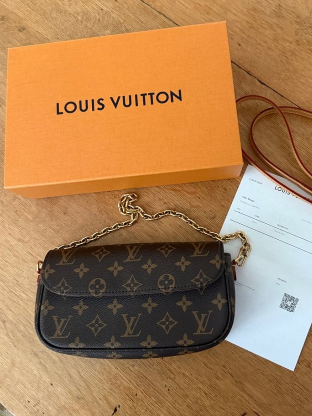 Authentic Louis Vuitton Wallet on Chain Ivy